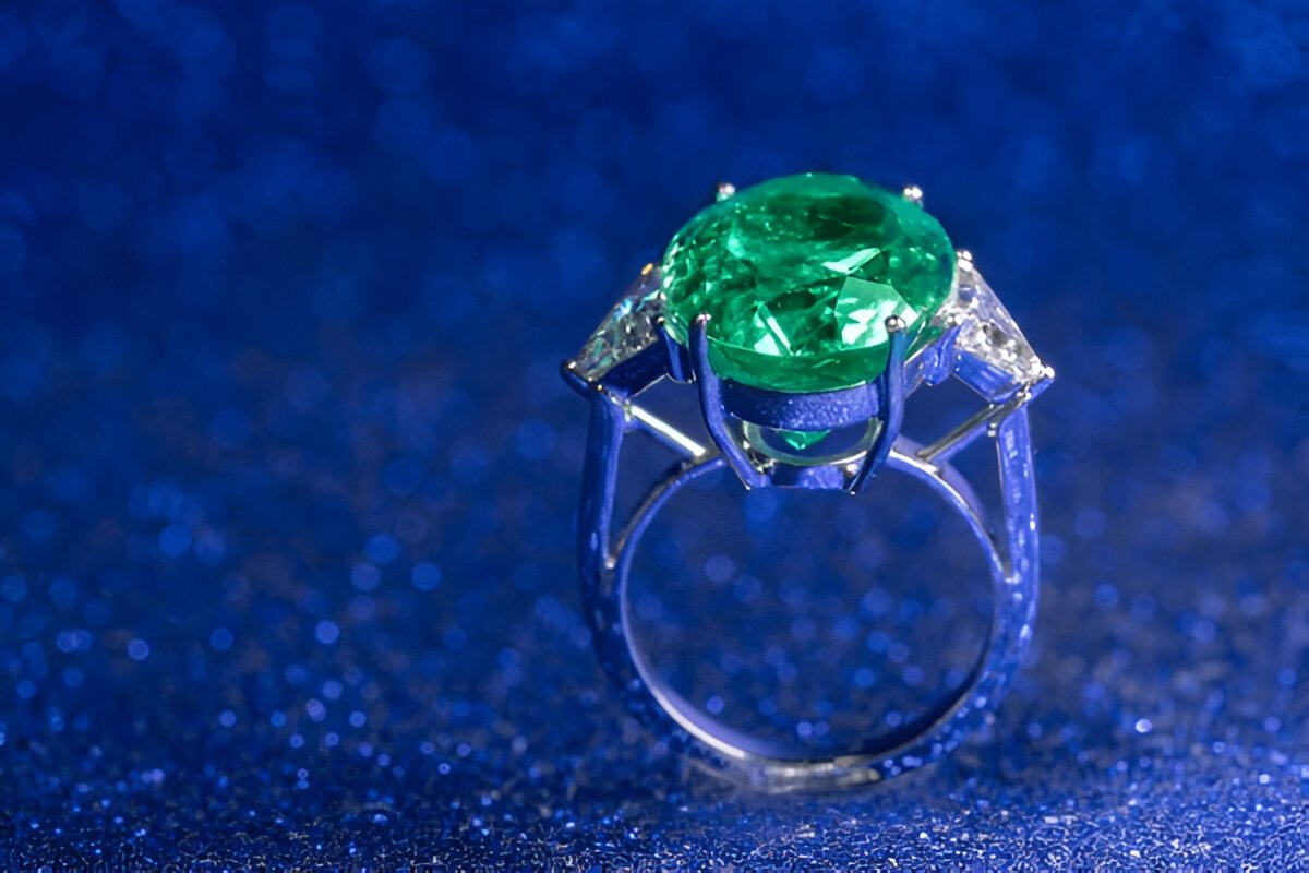 The Ultimate Ring Size Guide: How to Find Your Perfect Fit