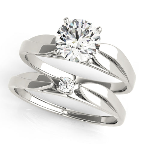 Lily solitaire Engagement Ring