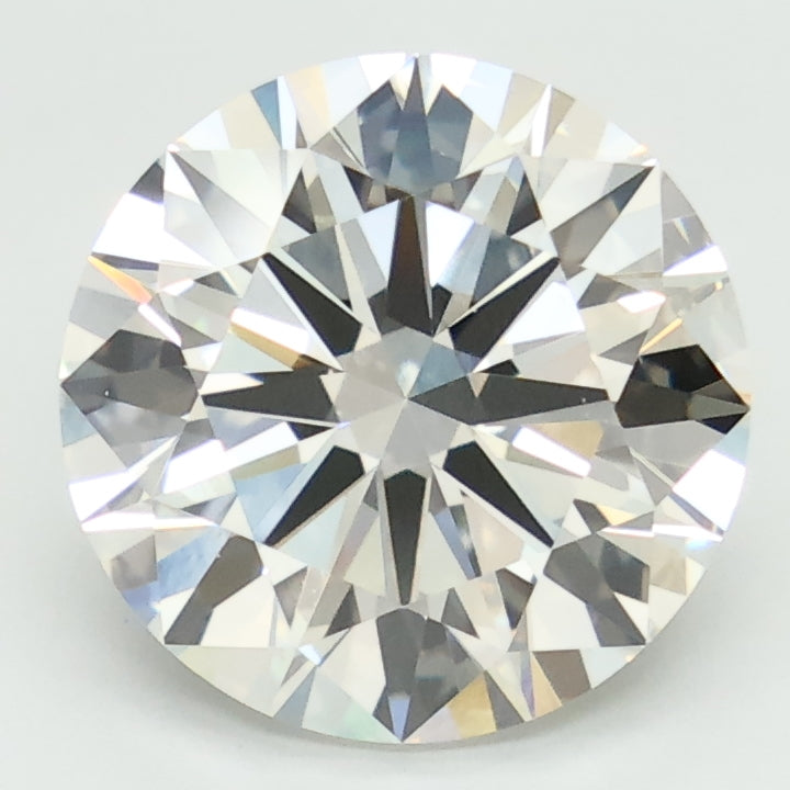 4.01 ct G Color VVS2 Clarity Round Shape Lab Grown Diamond