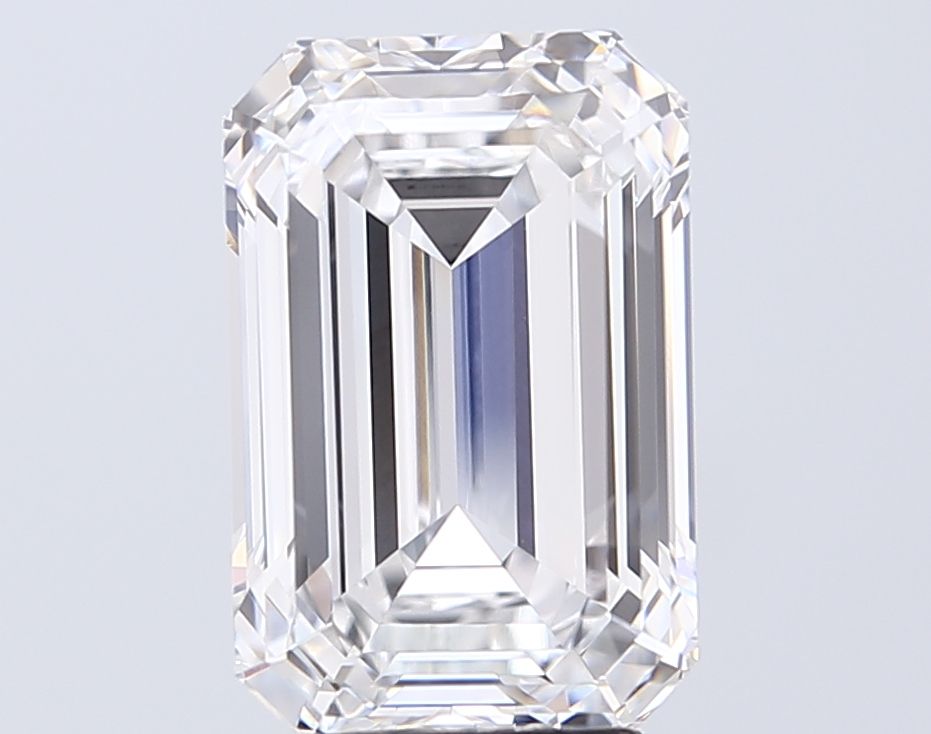 6.09 ct D Colour VVS2 Clarity Emerald Shape Lab Grown Diamond
