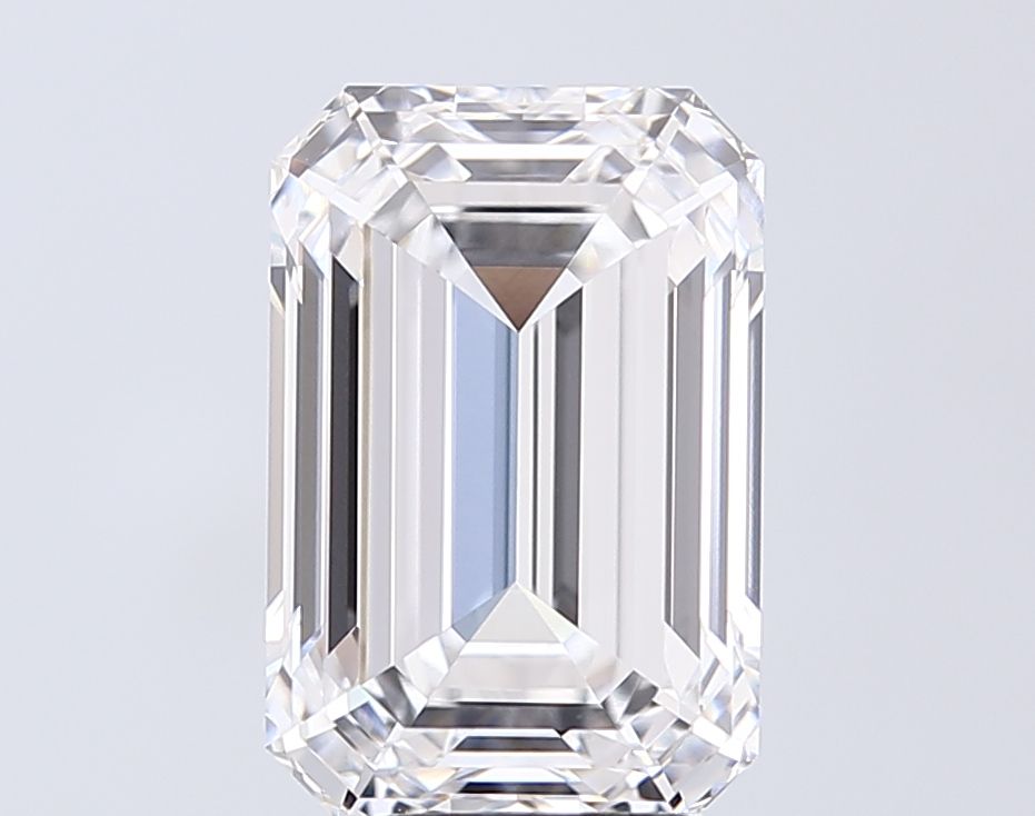 5.04 ct D Colour VVS1 Clarity Emerald Shape Lab Grown Diamond