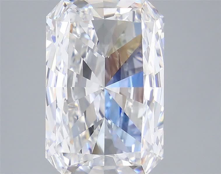 4.01 ct E Colour VVS2 Clarity Radiant Shape Lab Grown Diamond